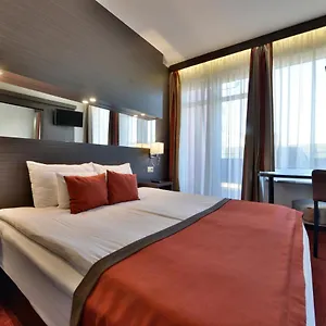 Hotel City, Budapest